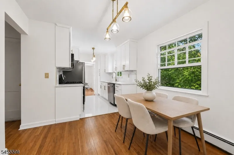 18 Mountainside Dr Wayne, NJ 07470
