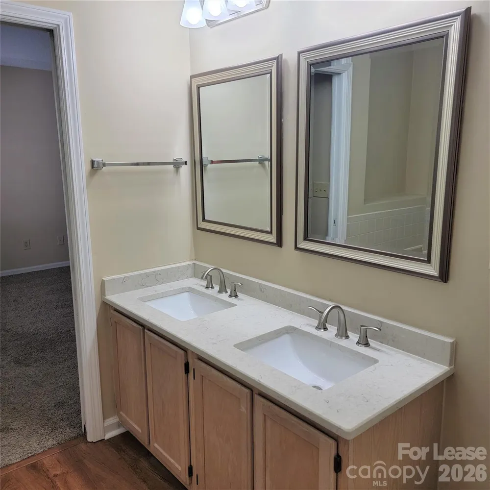 12511 Agate Lane Pineville, NC 28134