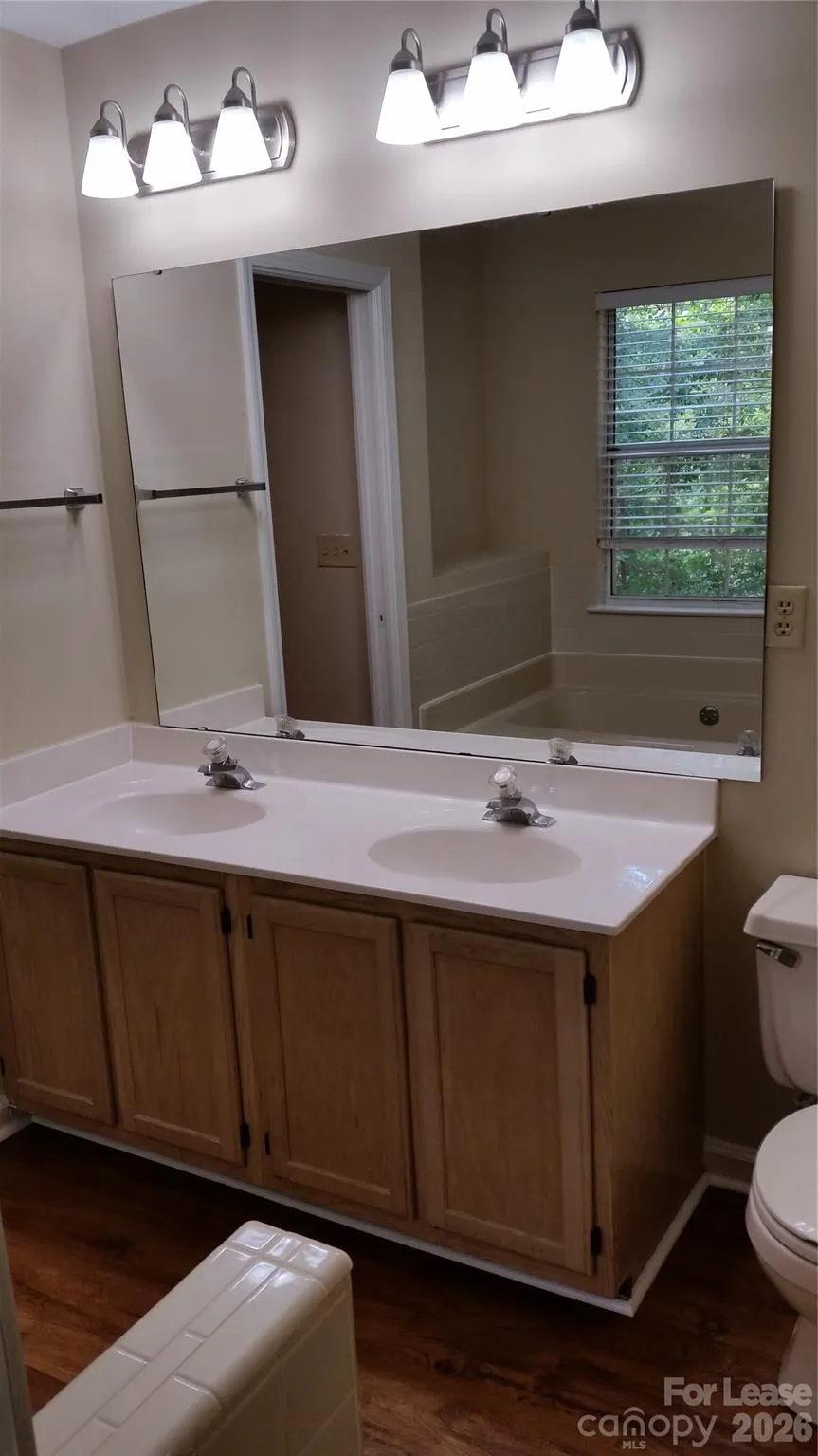 12511 Agate Lane Pineville, NC 28134