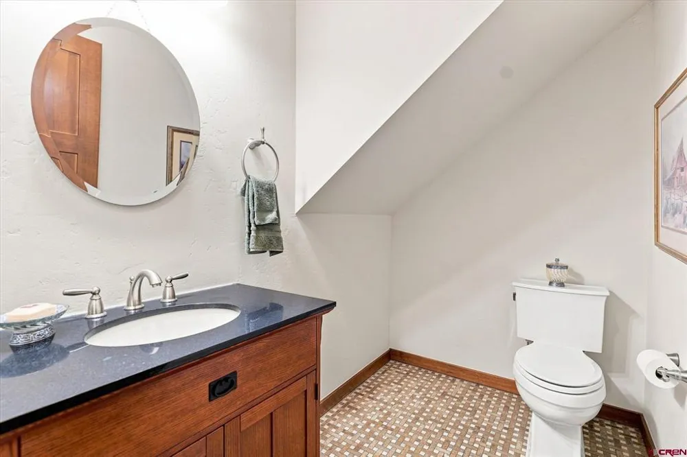 277 E 3rd Avenue #103 Durango, CO 81301