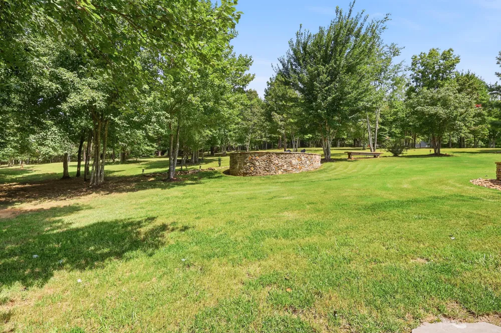 1625 River Bluffs Drive Jasper, TN 37347