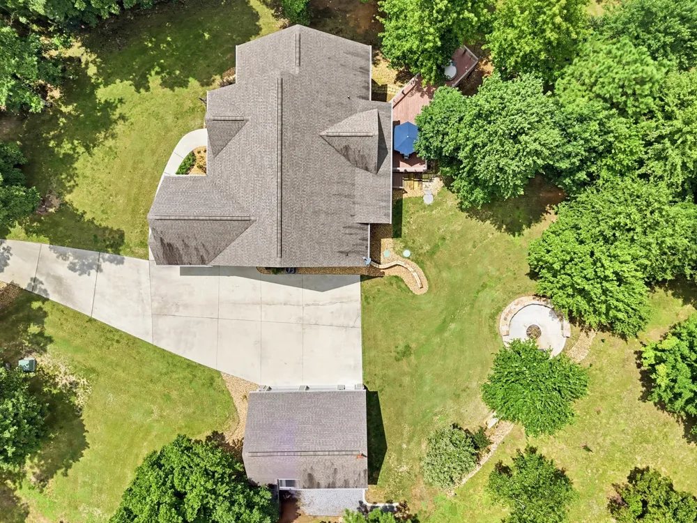 1625 River Bluffs Drive Jasper, TN 37347