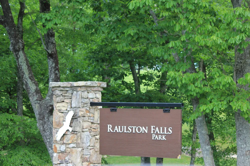1625 River Bluffs Drive Jasper, TN 37347