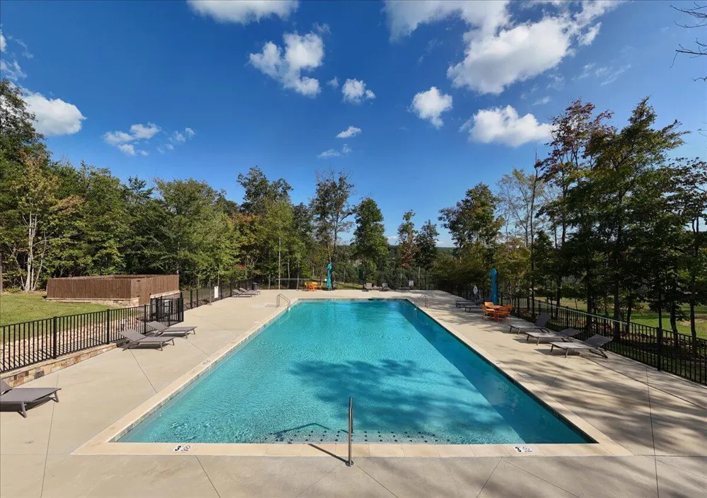 1625 River Bluffs Drive Jasper, TN 37347