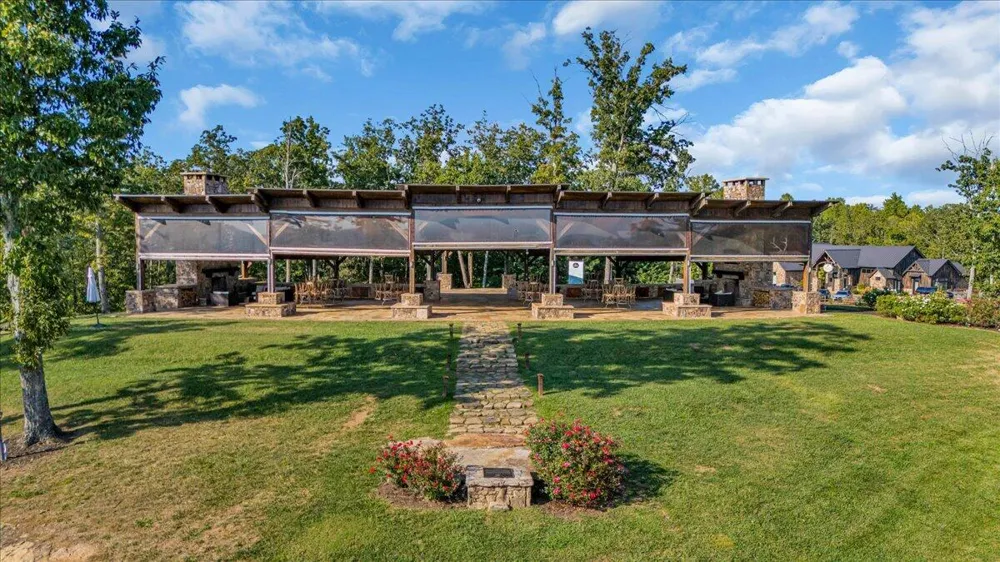 1625 River Bluffs Drive Jasper, TN 37347