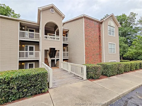 698 Bartons Landing Place #4
