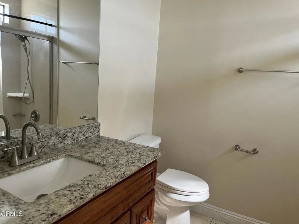 320 Mchenry Road #27 Glendale, CA 91206