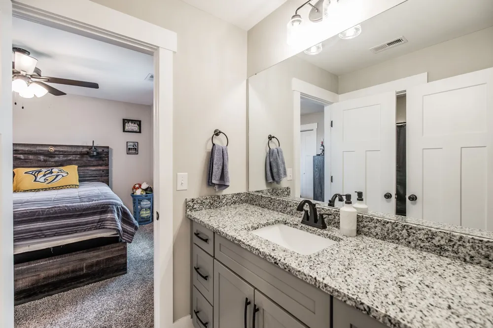 1017 Camden Trl Greenbrier, TN 37073