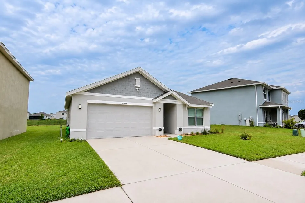 37093 SHARKS EYE LANE Zephyrhills, FL 33541
