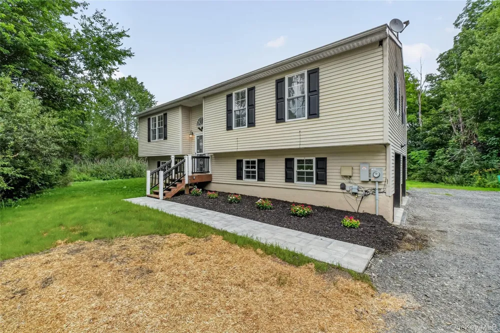 694 State Route 32 Wallkill, NY 12589