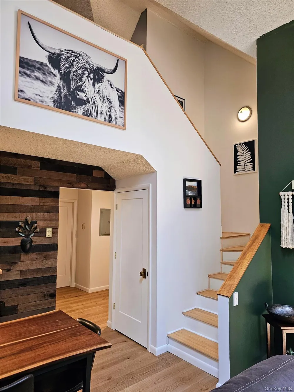 27 Fox Run Woodridge, NY 12789
