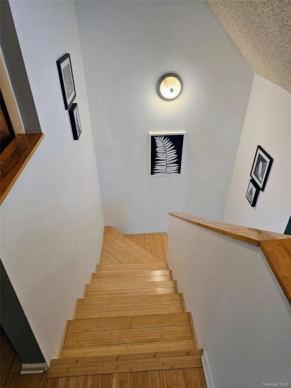 27 Fox Run Woodridge, NY 12789