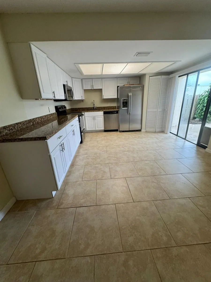 11976 SHAKERWOOD LANE Wellington, FL 33414