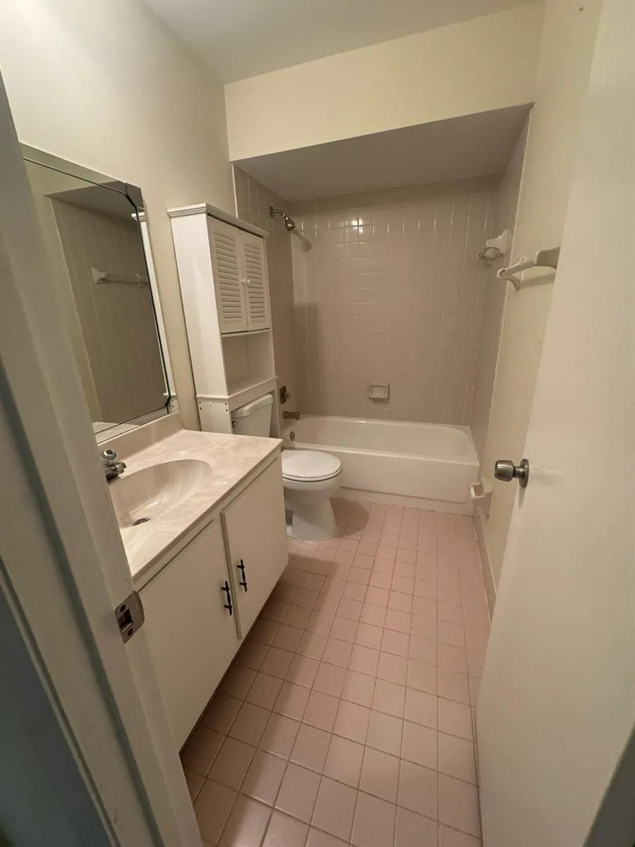 11976 SHAKERWOOD LANE Wellington, FL 33414