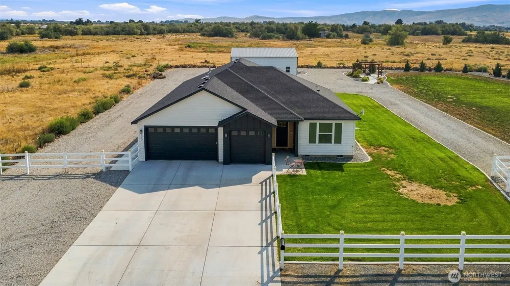 217 Lower County Line Rd Prosser, WA 99350