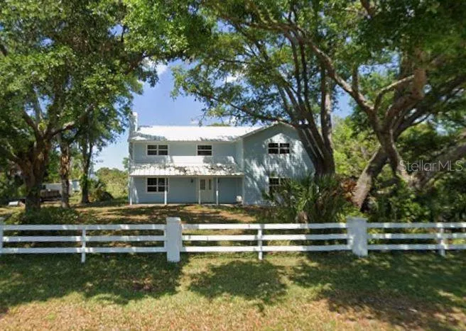 916 BAYSHORE DRIVE Englewood, FL 34223