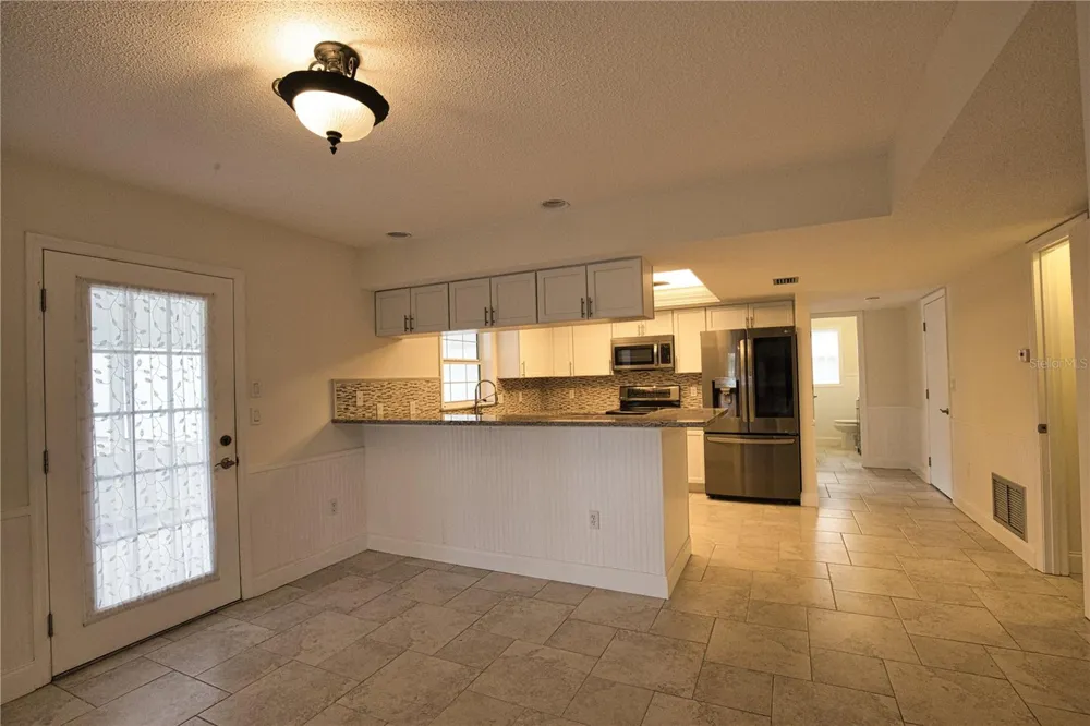 916 BAYSHORE DRIVE Englewood, FL 34223