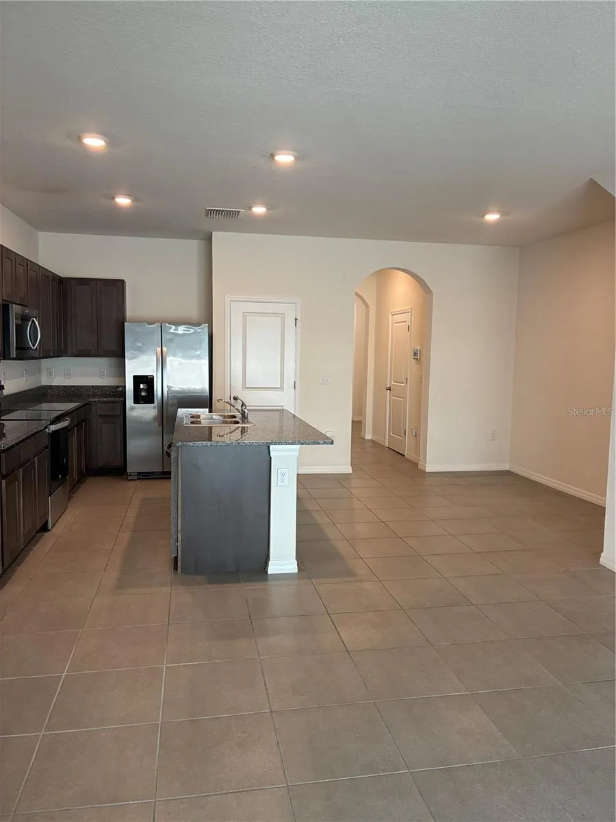 2913 BELUGA BAY DRIVE Odessa, FL 33556