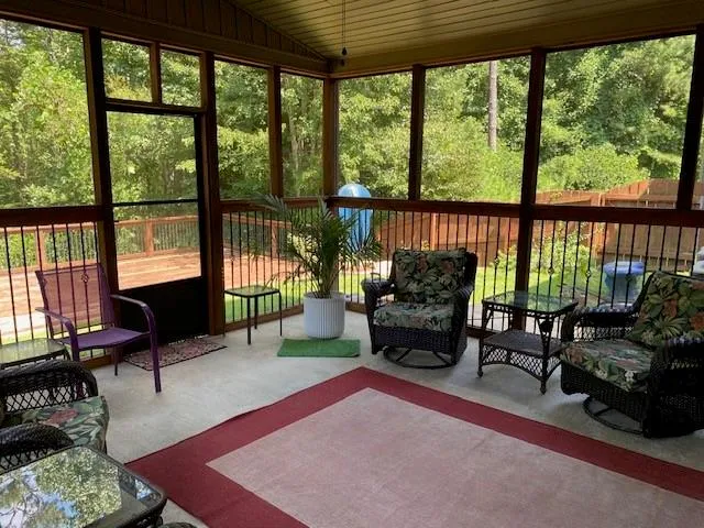9123 Overlook Drive Jonesboro, GA 30238