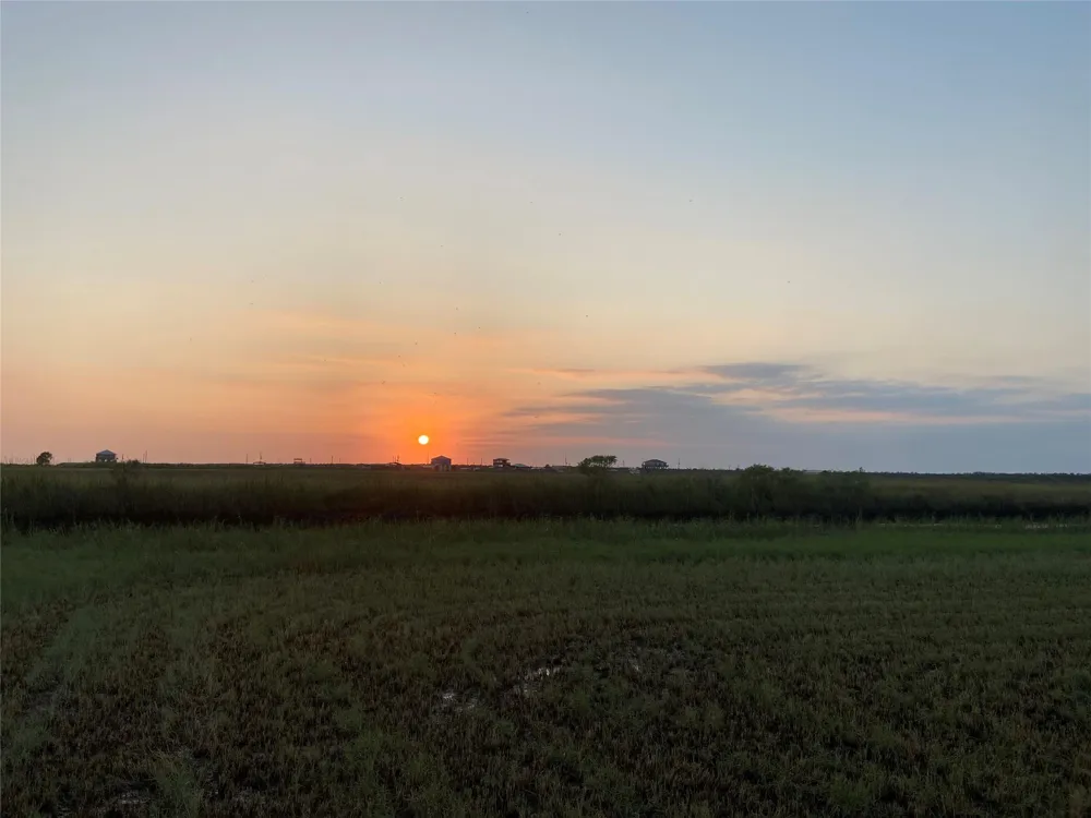 1405 4th Street Gilchrist, TX 77617