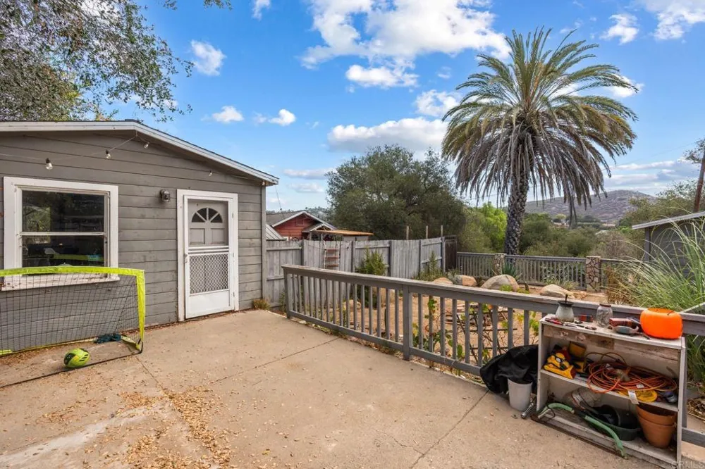 9704 Del Dios Highway Escondido, CA 92029
