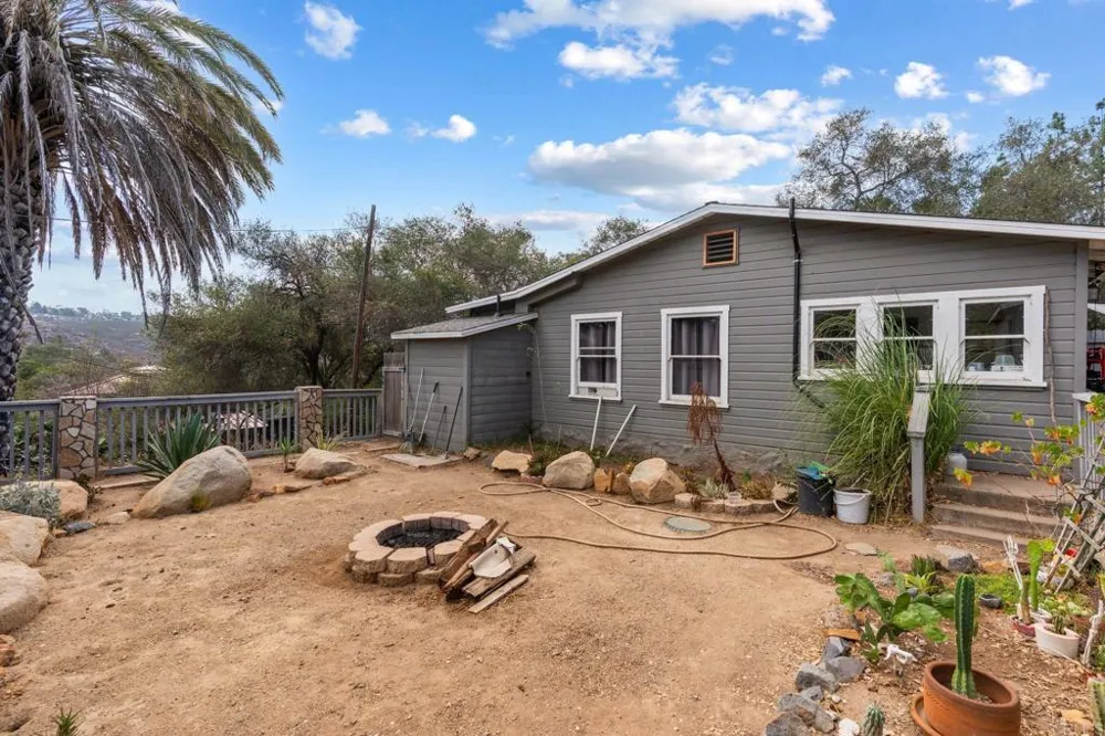 9704 Del Dios Highway Escondido, CA 92029