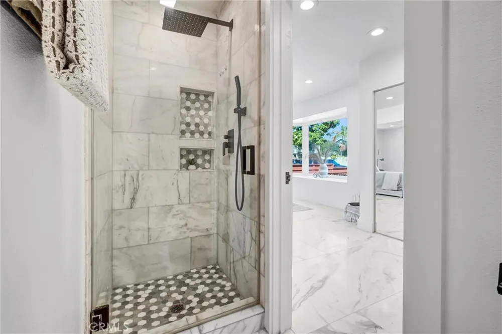 18871 Santa Marta Street Fountain Valley, CA 92708