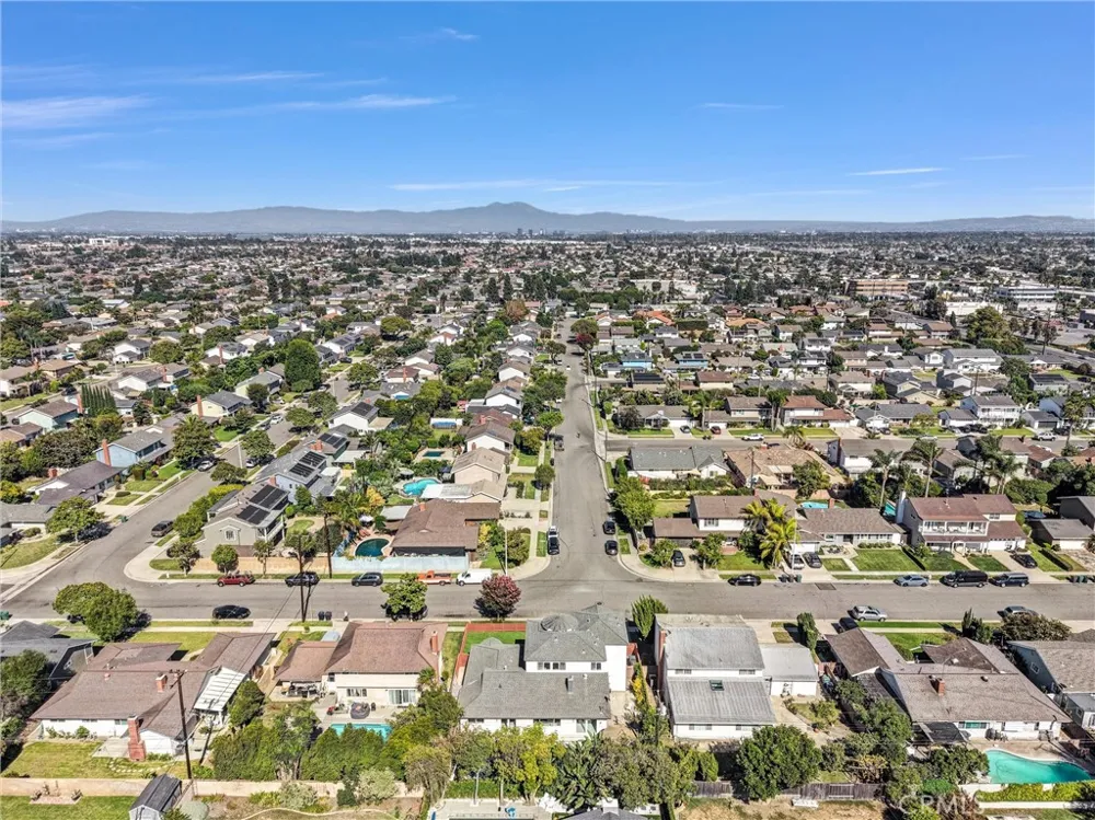 18871 Santa Marta Street Fountain Valley, CA 92708
