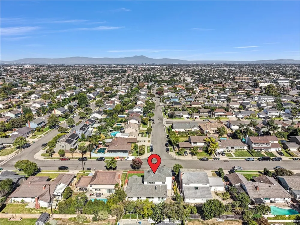 18871 Santa Marta Street Fountain Valley, CA 92708