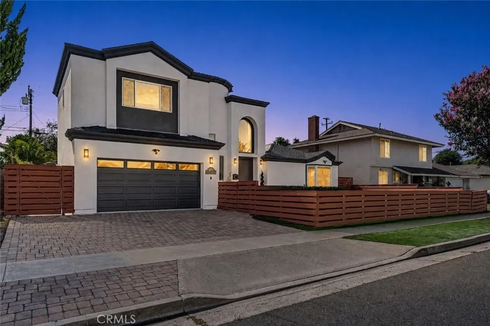 18871 Santa Marta Street Fountain Valley, CA 92708
