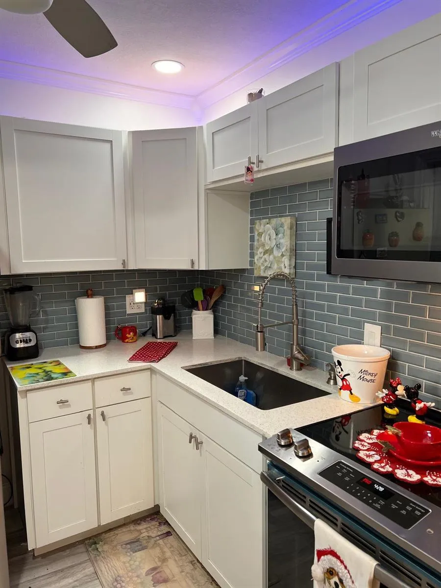 2131 NE 1ST COURT #203 Boynton Beach, FL 33435