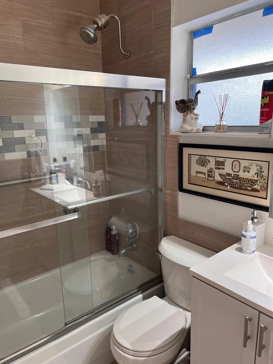 2131 NE 1ST COURT #203 Boynton Beach, FL 33435