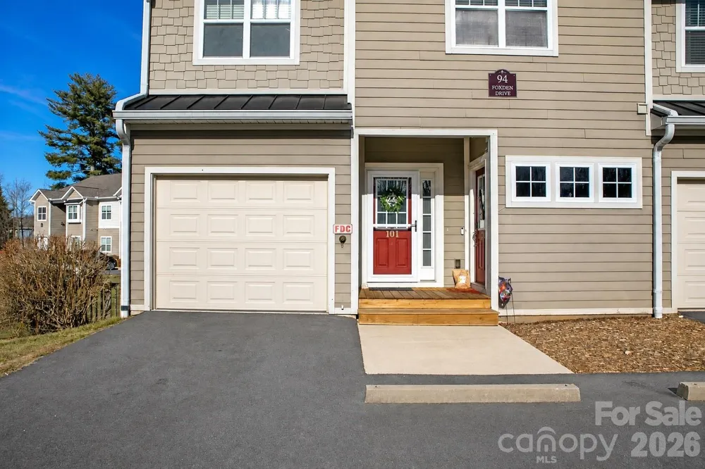 94 Foxden Drive #101 Fletcher, NC 28732