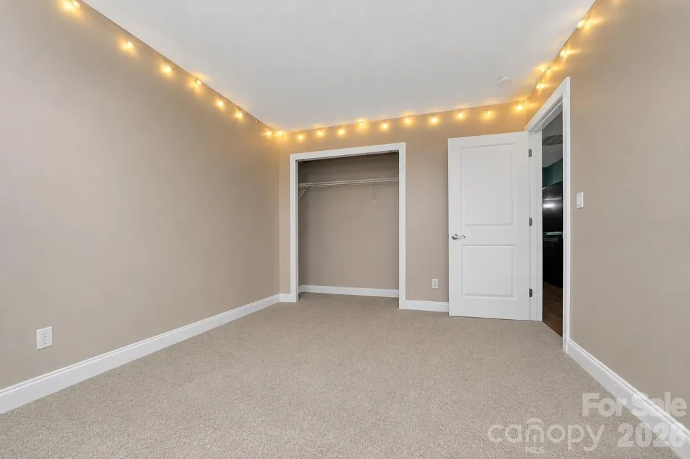 94 Foxden Drive #101 Fletcher, NC 28732