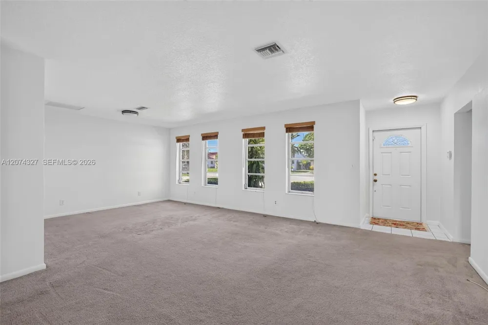 148 SW 126th Ave Plantation, FL 33325