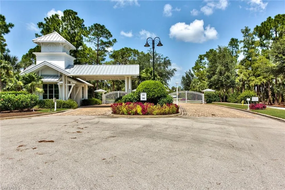 9761 Willet Court Naples, FL 34120