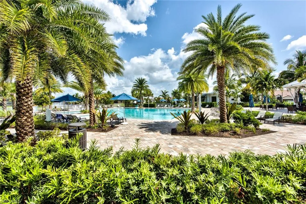 9761 Willet Court Naples, FL 34120