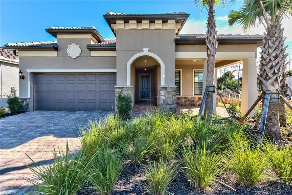 9761 Willet Court Naples, FL 34120