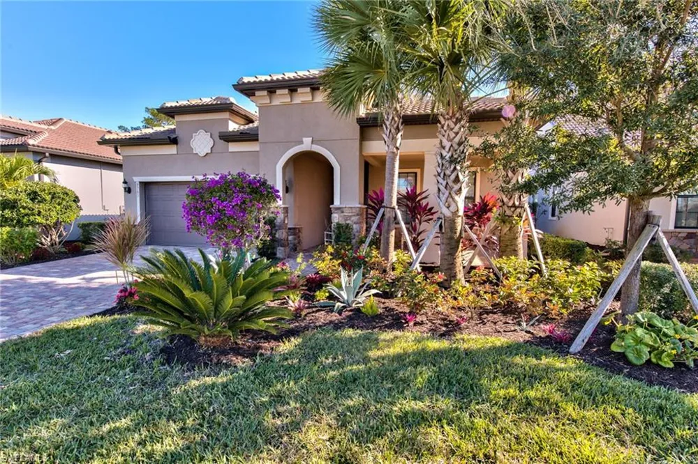 9761 Willet Court Naples, FL 34120