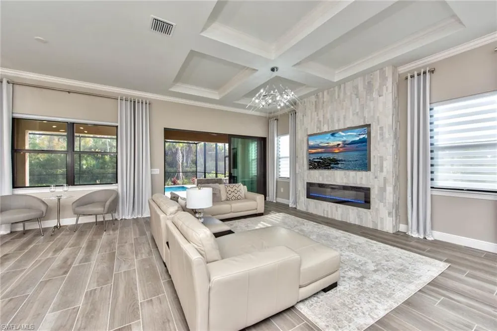 9761 Willet Court Naples, FL 34120