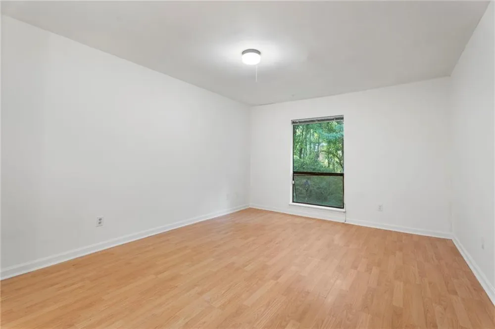 6390 Hawthorne Terrace Peachtree Corners, GA 30092