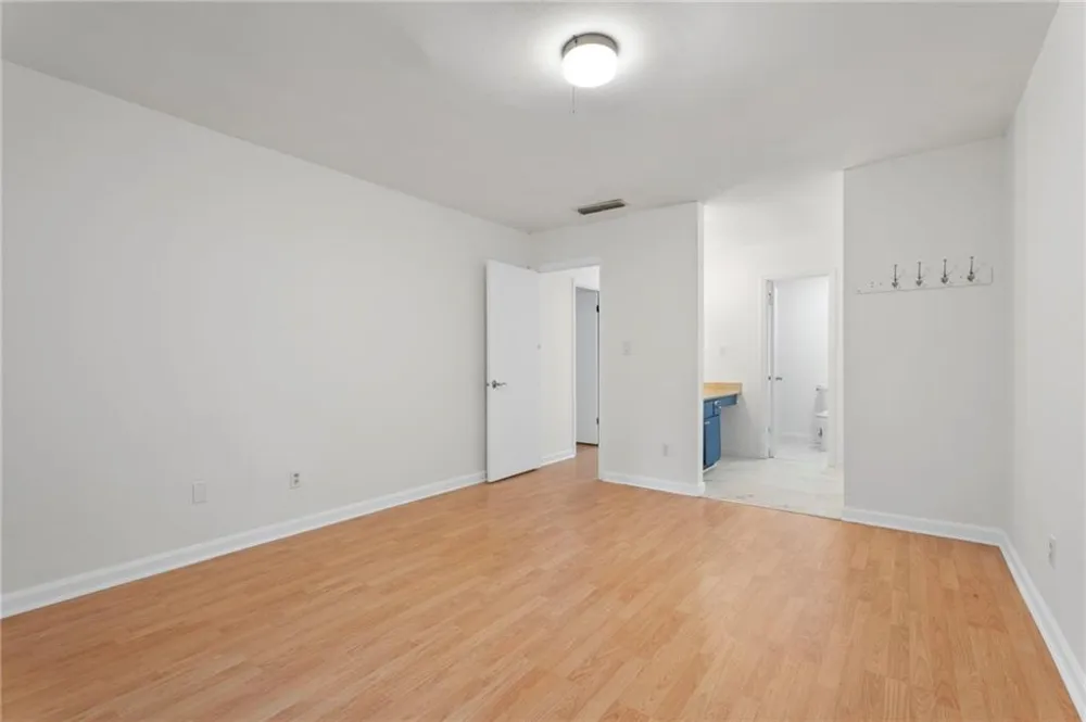 6390 Hawthorne Terrace Peachtree Corners, GA 30092