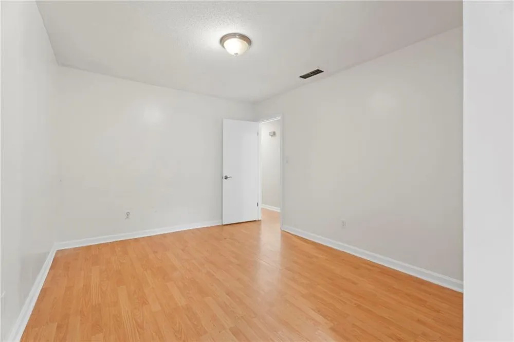 6390 Hawthorne Terrace Peachtree Corners, GA 30092
