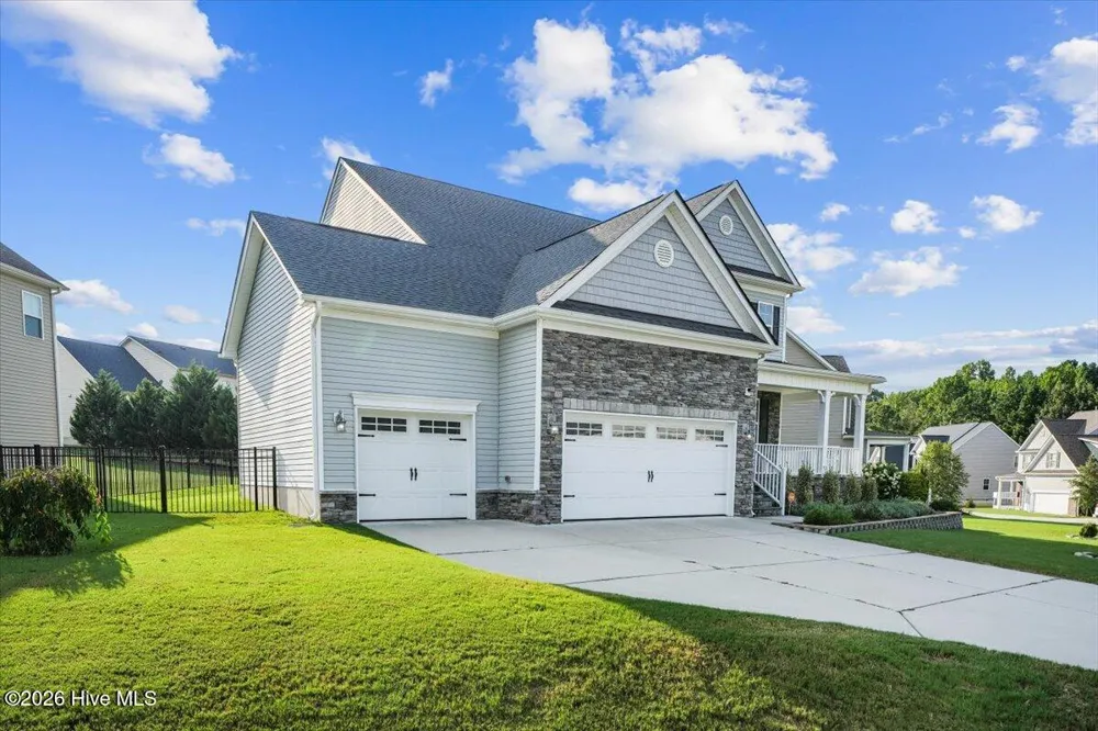 175 Cherry Bark Loop Clayton, NC 27527