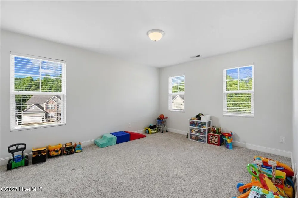 175 Cherry Bark Loop Clayton, NC 27527