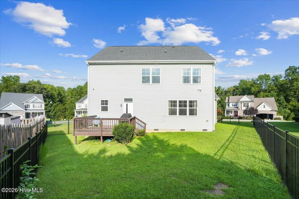175 Cherry Bark Loop Clayton, NC 27527