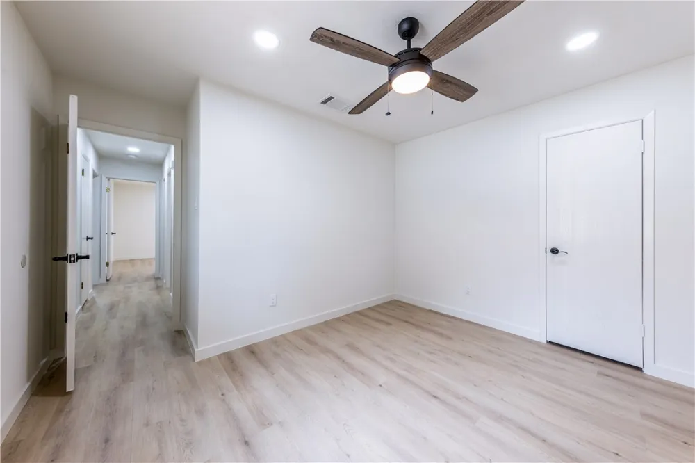7601 West Gate Boulevard Austin, TX 78745