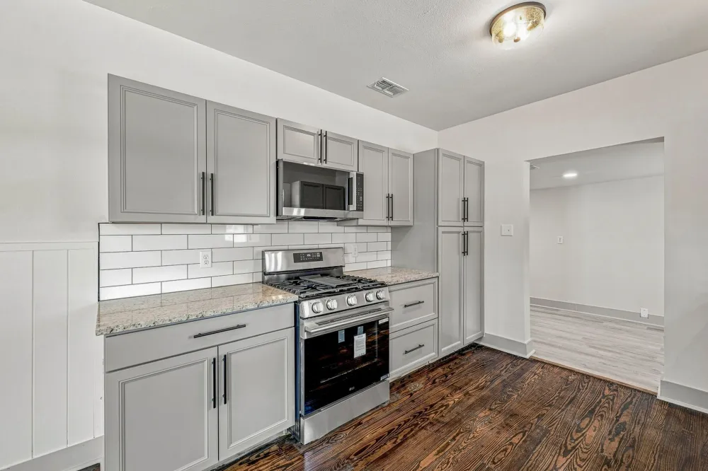 910 3rd Street Graham, TX 76450