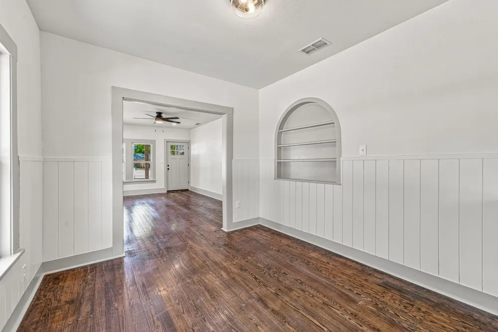 910 3rd Street Graham, TX 76450