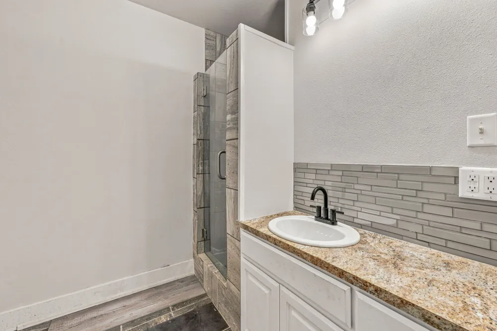 910 3rd Street Graham, TX 76450